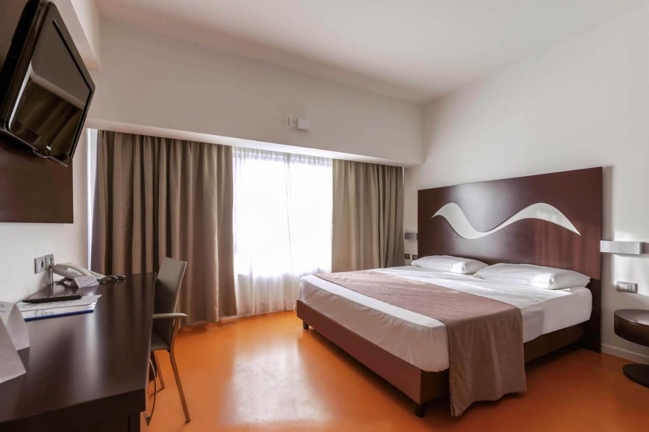Hotel Poseidon Torre del Greco Exteriör bild