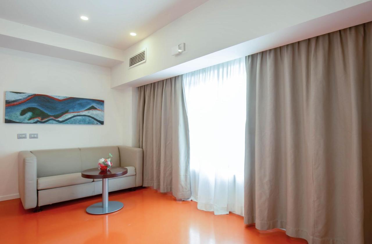 Hotel Poseidon Torre del Greco Exteriör bild