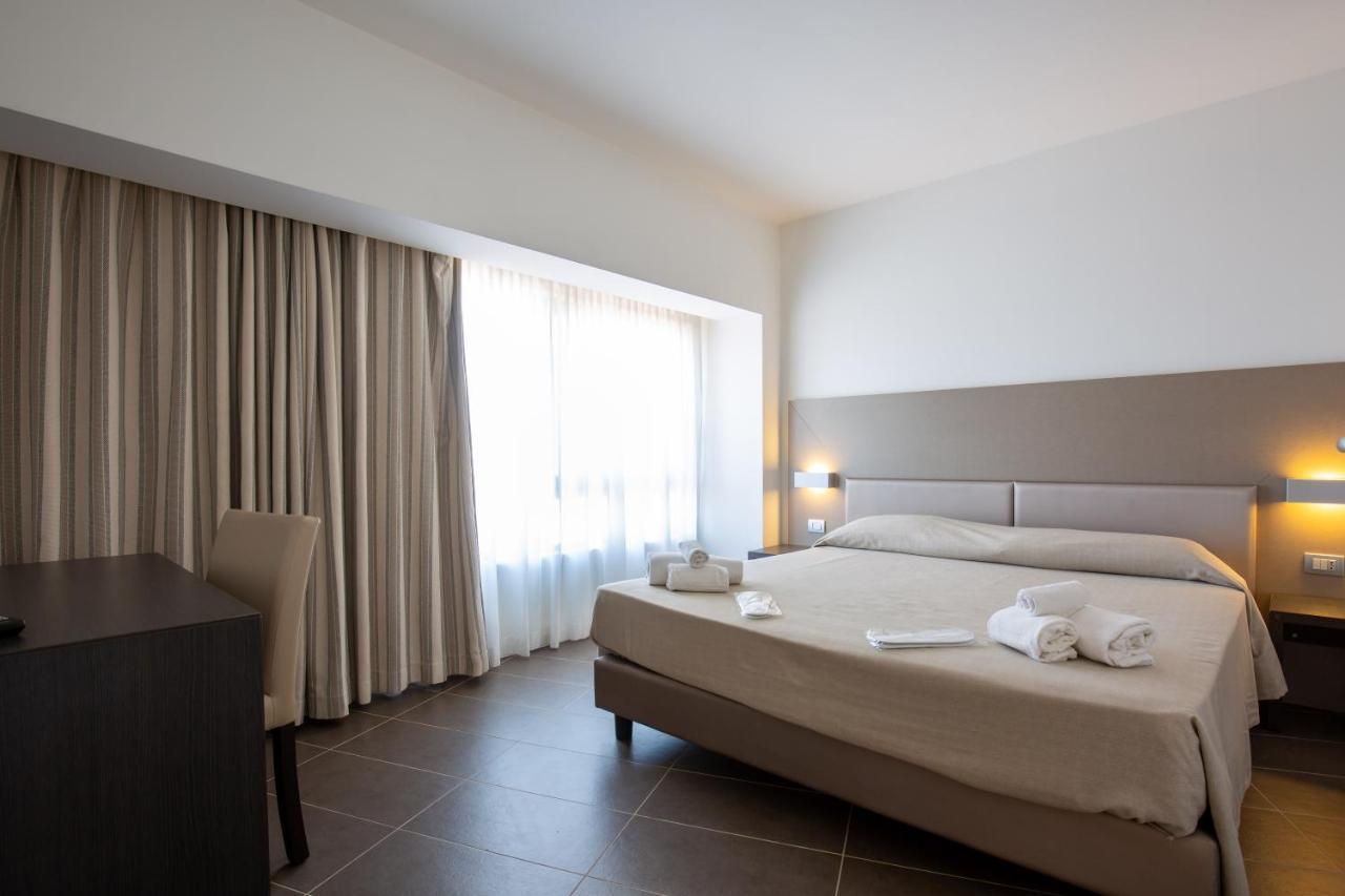 Hotel Poseidon Torre del Greco Exteriör bild